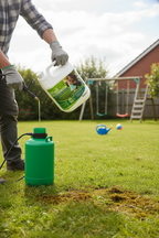 Eco-Friendly Lawn Moss Killer 5L